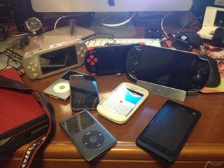 上班四年，我暴晒了所有电子产品